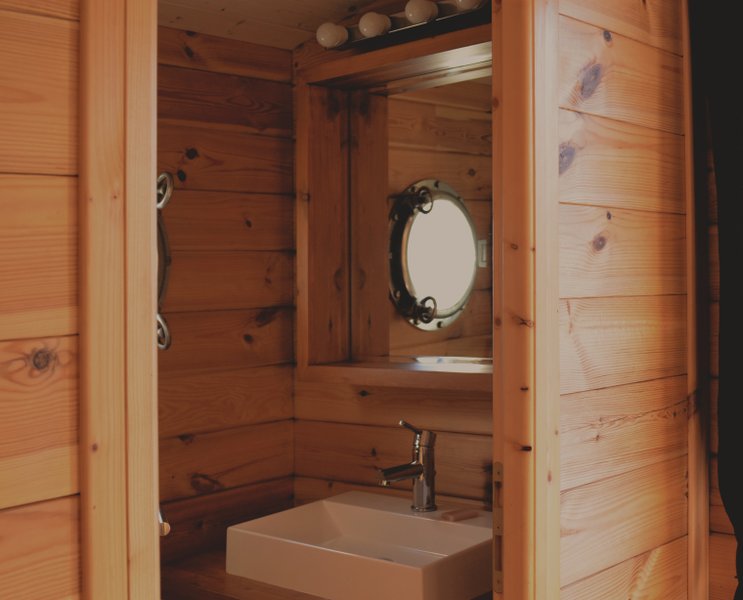 Hébergement AbracadaRoom : Toue cabanée du lac de Serre-Ponçon - 1 - Image 15