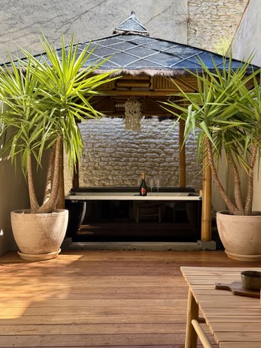 Hébergement AbracadaRoom : Suite Brésilienne de Luxe • Jacuzzi Privé• Cognac - Image 6