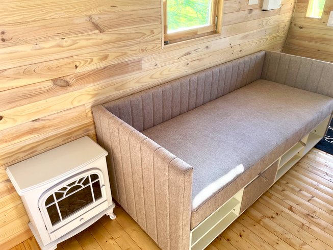 Hébergement AbracadaRoom : La Roulotte de la Clairière - Image 6