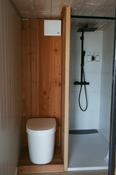 Hébergement AbracadaRoom : La cabane à fleur d’eau - Image 10