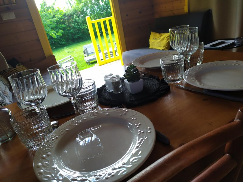 Hébergement AbracadaRoom : La roulotte "Sous le soleil" - Image 16