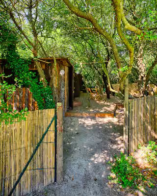 Domaine AbracadaRoom : Cabane en bord de rivière - Image 11