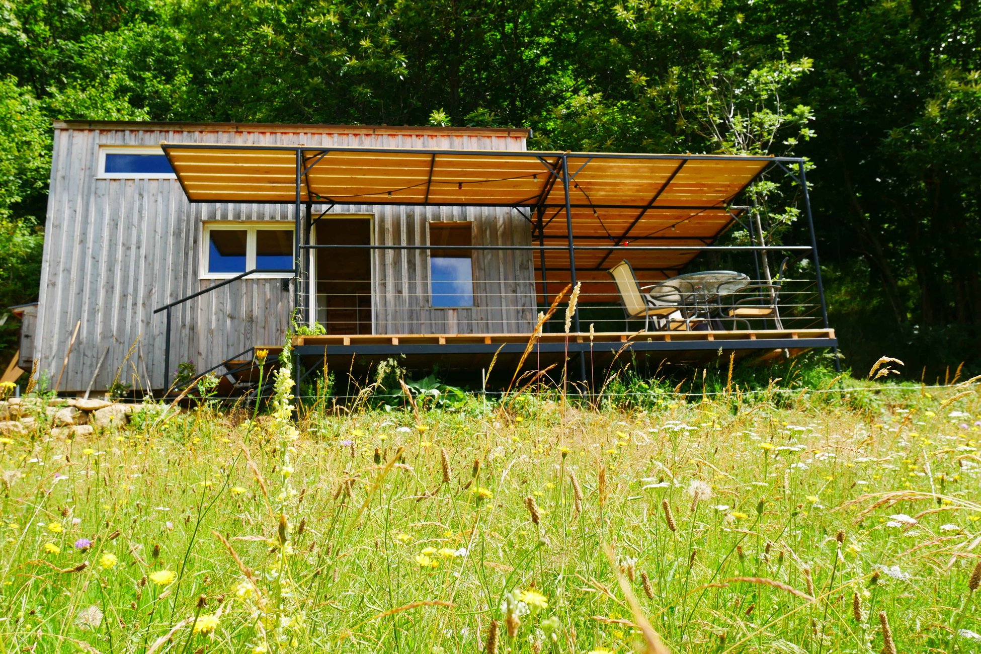 Hébergement UnicStay : Tiny en pleine nature pour se ressourcer à St-Symphorien-De-Mahun