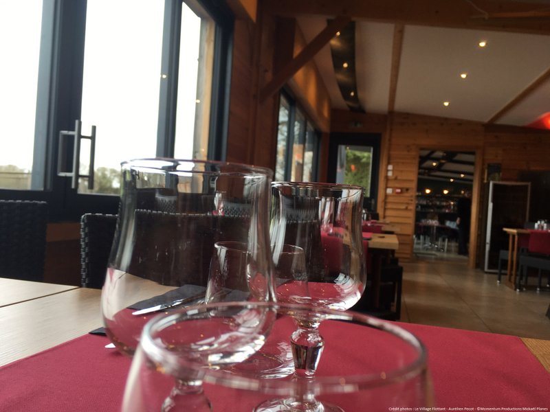 Domaine AbracadaRoom : Village Flottant de Pressac - Image 12