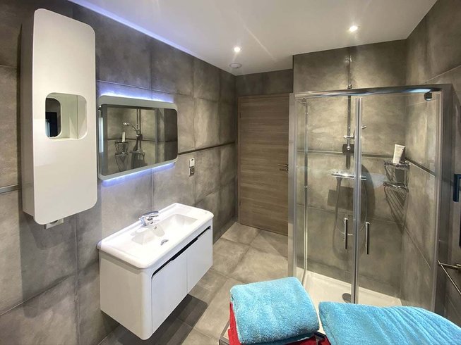 Hébergement AbracadaRoom : La Chambre aux Bouteilles - Expérience oenologique - Image 5