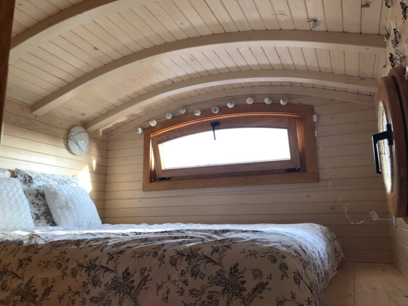 Hébergement AbracadaRoom : Tiny House & Spa - Image 19