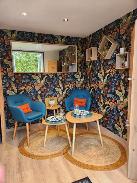 Hébergement AbracadaRoom : La Tiny-house & Spa - Image 3