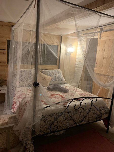 Hébergement AbracadaRoom : Suite inoubliable & SPA - Image 24