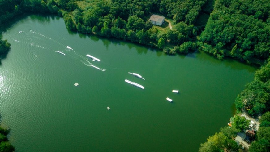 Domaine AbracadaRoom : Dahu Wake Park  Saint Emilion - Image 5