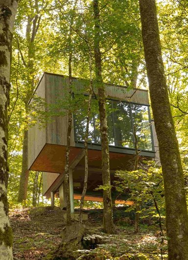 Cabane Hêtre à Meyrignac L’eglise