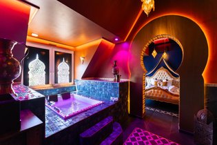 Le Palais des Mille et Une Nuits - Love Room, Jacuzzi, Pièce Secrète