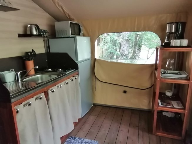 Hébergement AbracadaRoom : Tente lodge 5 personnes - Image 5