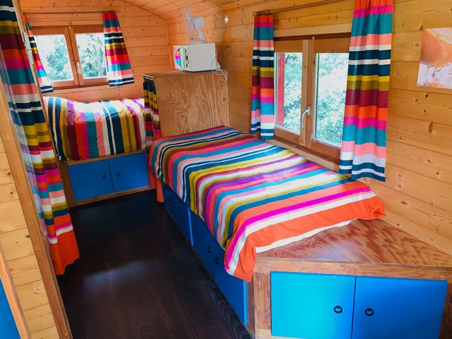 Hébergement AbracadaRoom : Roulotte "La Pinède" & Spa/Sauna privatisable - Image 4