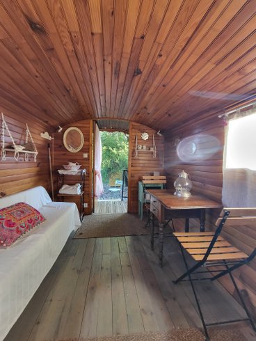Hébergement AbracadaRoom : Roulotte la Rêverie - Image 3