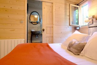 Les Cabanes dans les bois