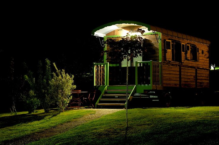Hébergement AbracadaRoom : Roulotte Gîte familiale - Image 6