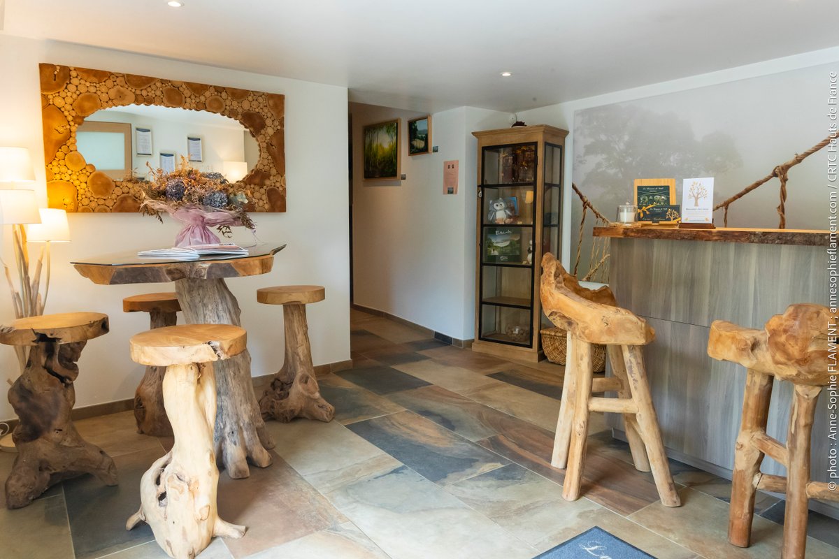 La cabane Haut-Perchée & Spa à Wail (50)