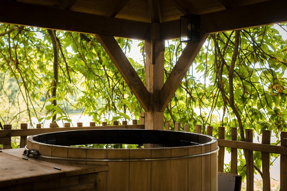 Cabanes Duo Spa dans les Arbres à Raray (16)