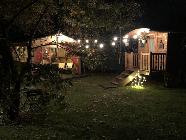 Hébergement AbracadaRoom : La Roulotte d'Emilie & SPA - Image 9