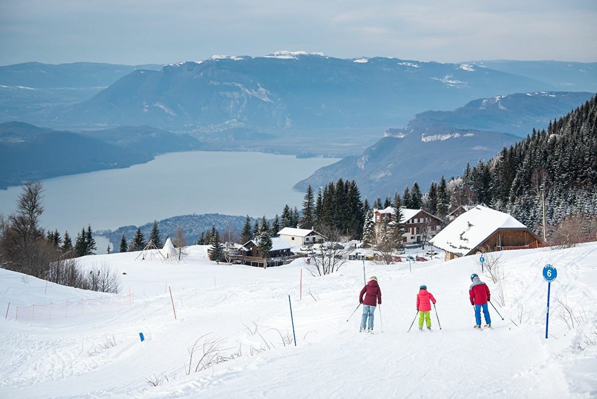 Bulle Texas – Luxe  & SPA – Vue Lac Aiguebelette à Novalaise (72)