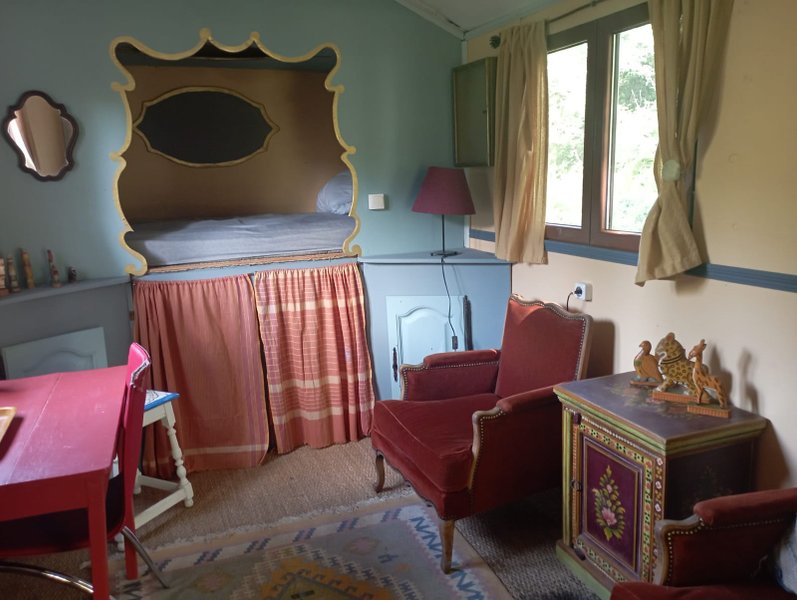 Hébergement AbracadaRoom : La Roulotte du Centre Agro Environnemental de Brassacou - Image 5