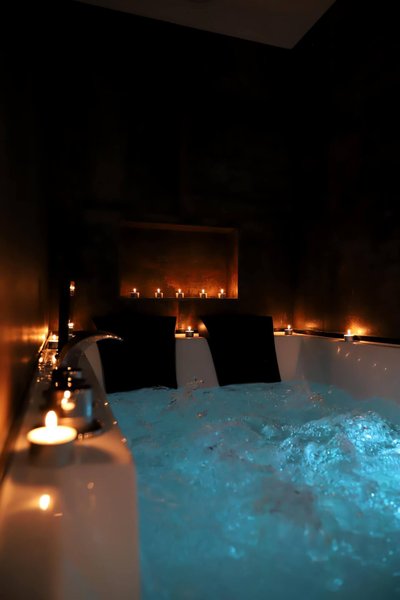 Domaine AbracadaRoom : Spa & Love - Image 1