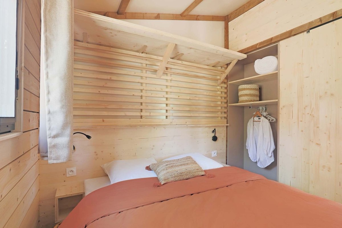 HY•Lødge Spa-2pers N°2 (Chalet nature avec spa privatif) à Anould (11)