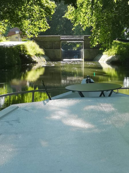 Domaine AbracadaRoom : Bateaux sans permis Bourgogne - Image 3