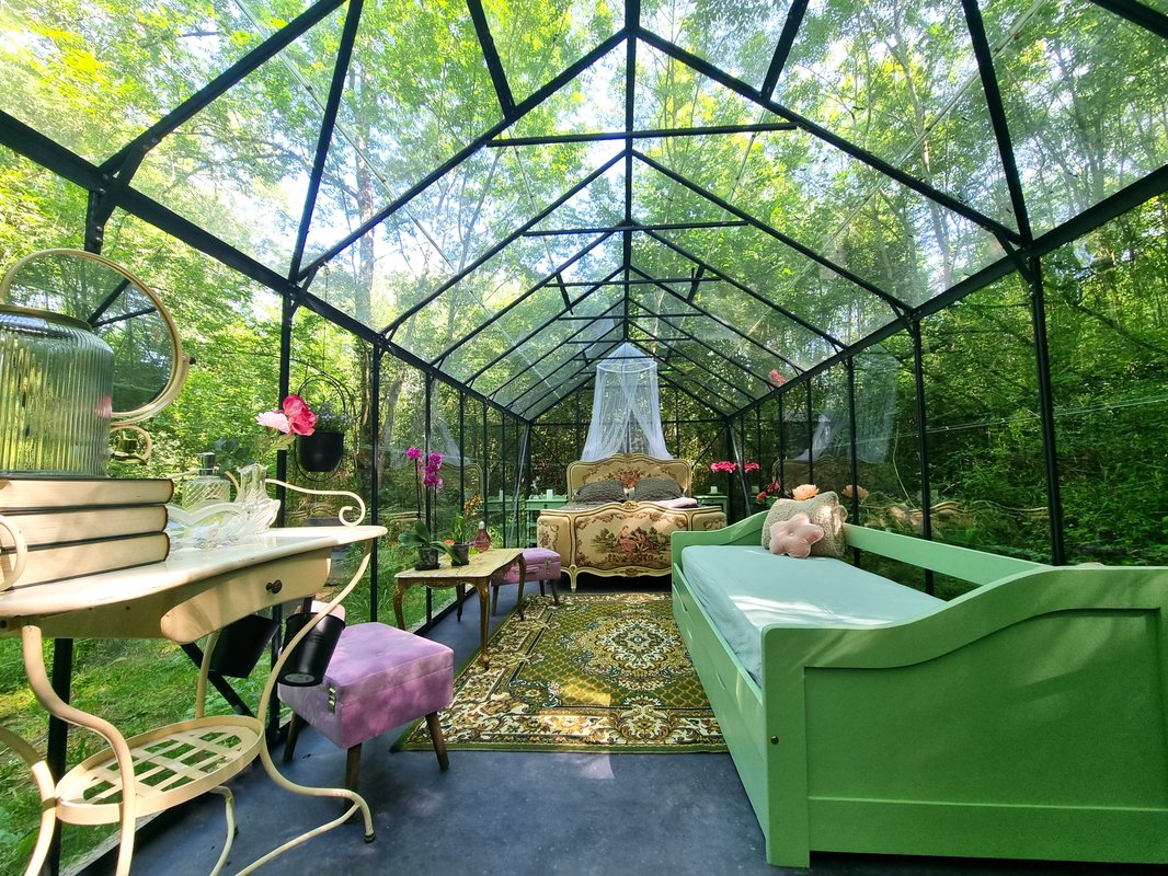 La Serre en pleine nature à Montagut (23)