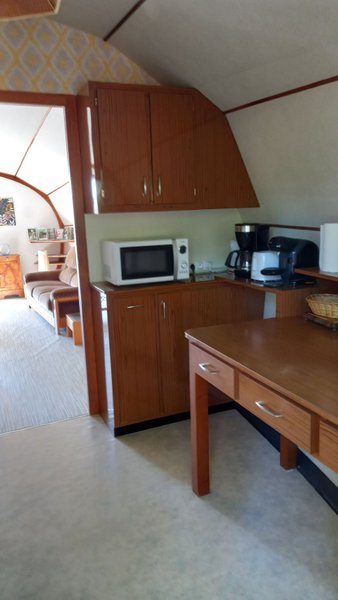 Hébergement AbracadaRoom : L'insolite Tonneau Creusois des années 70 - Image 8