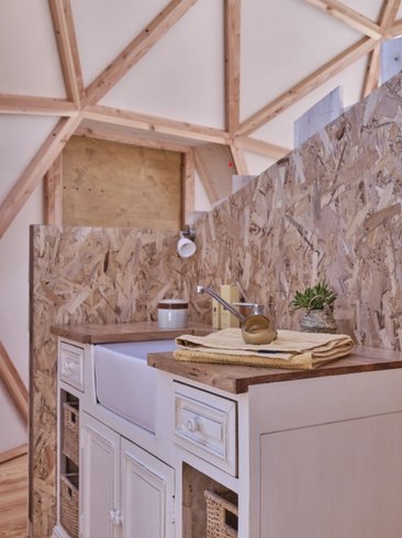 Hébergement AbracadaRoom : N°12 - Voyage Cosmique + SPA privatisable 1h inclus - Image 4