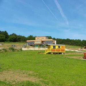 Hébergement AbracadaRoom : Roulotte-Gîte 1 nuit - Image 2