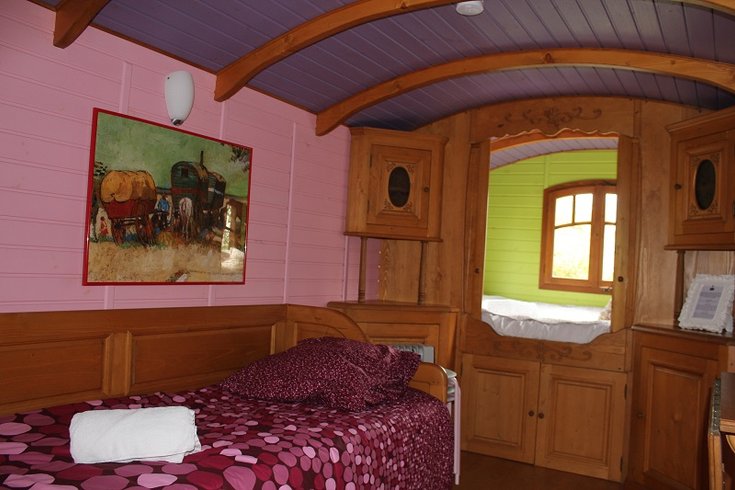 Hébergement AbracadaRoom : Roulotte Tzigane - Image 4