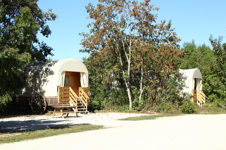 Hébergement AbracadaRoom : Roulotte Western City n°2 - Image 4