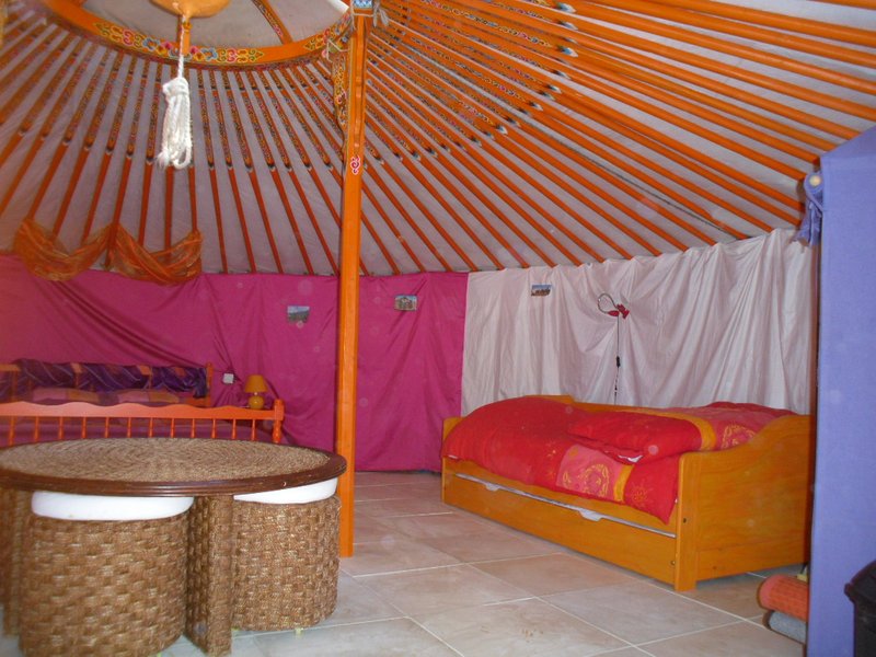 interieur_lila_vendee_yourte