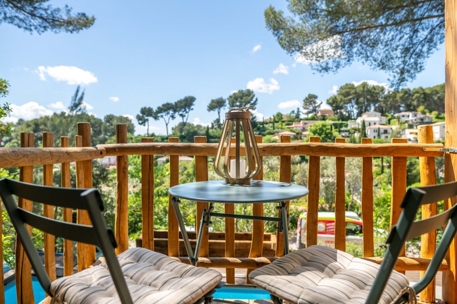 Domaine AbracadaRoom : The New Leaf - Image 1