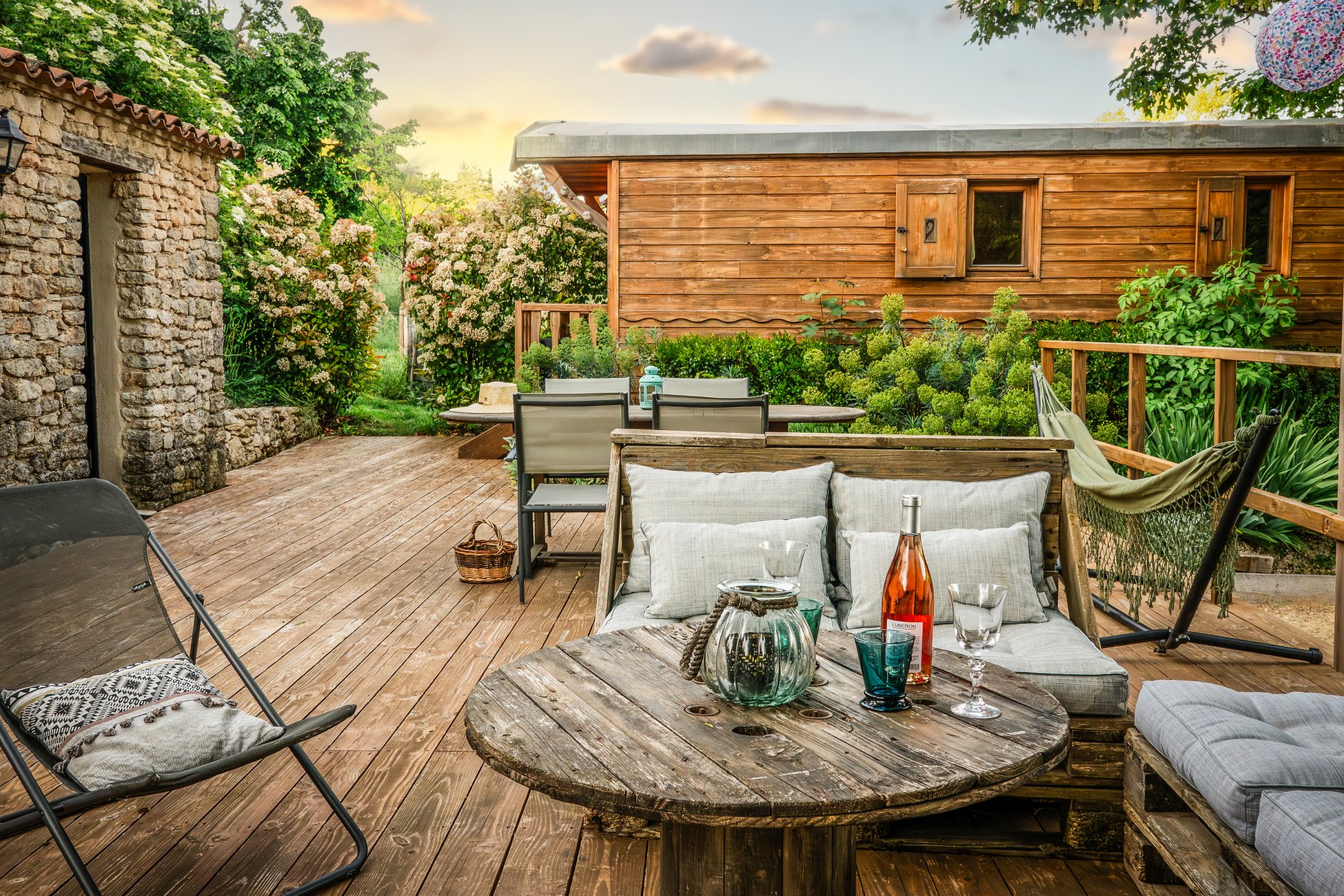 Hébergement UnicStay : Roulotte la Clé du Luberon & SPA à Buoux