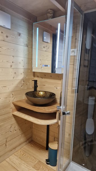 Hébergement AbracadaRoom : La Tiny de Clem & Spa - Image 7