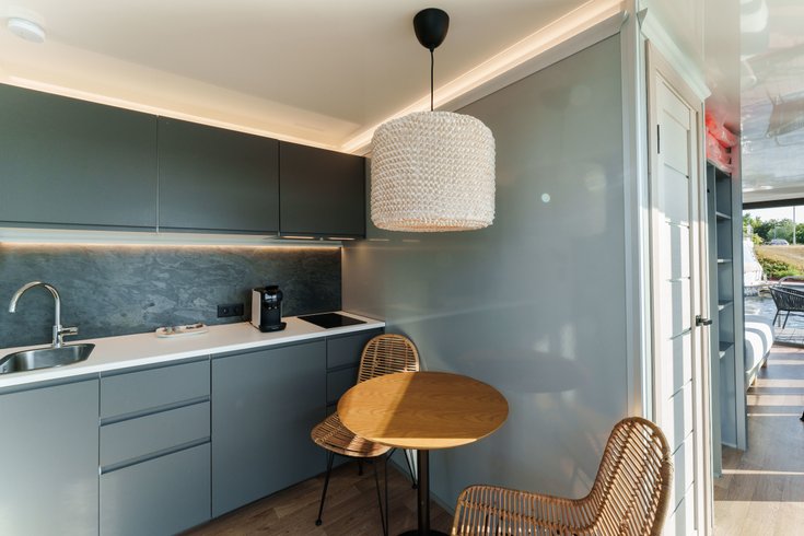 Hébergement AbracadaRoom : Suite flottante Panoramique Lit king-size Balnéo - Image 16