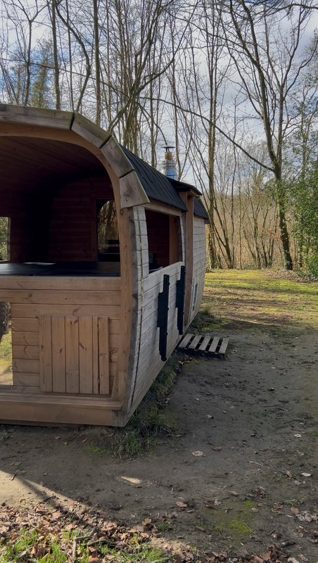 La cabane Haut-Perchée & Spa à Wail (28)