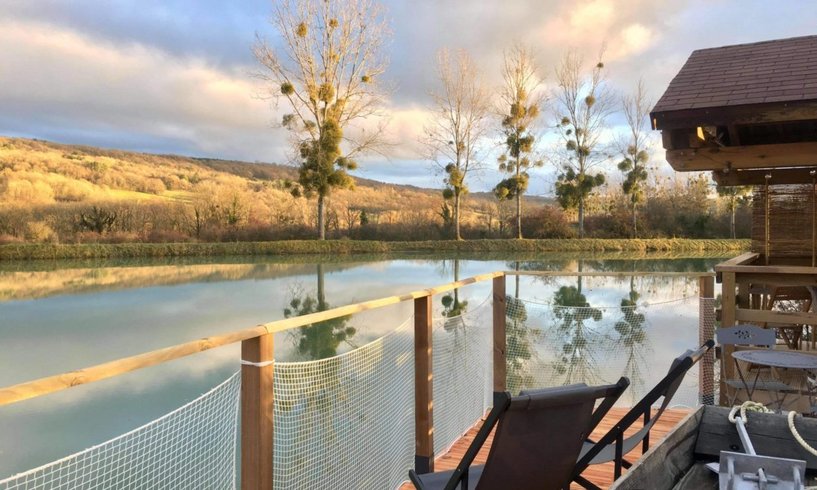 Hébergement AbracadaRoom : La Toue Spa Cabanée - Image 3