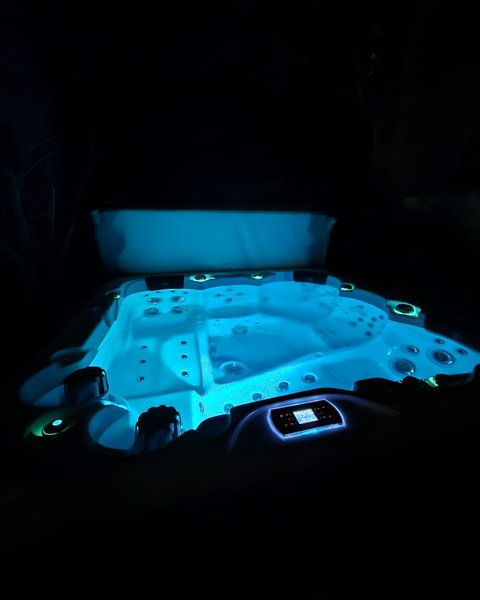 Hébergement AbracadaRoom : La Cabane Aixoise Piscine & Spa - Image 29