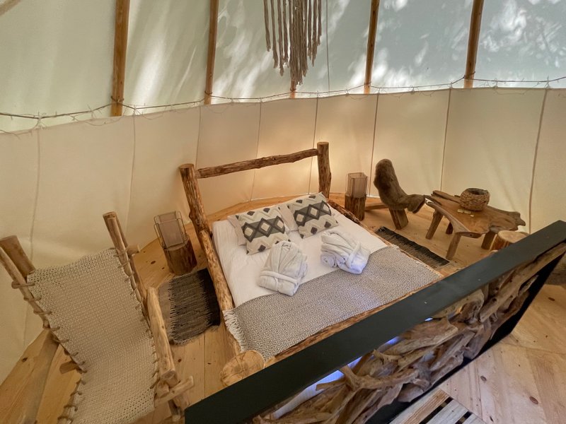 Hébergement AbracadaRoom : Tipi Leïka & Spa du Wakanda Lodges - Image 8