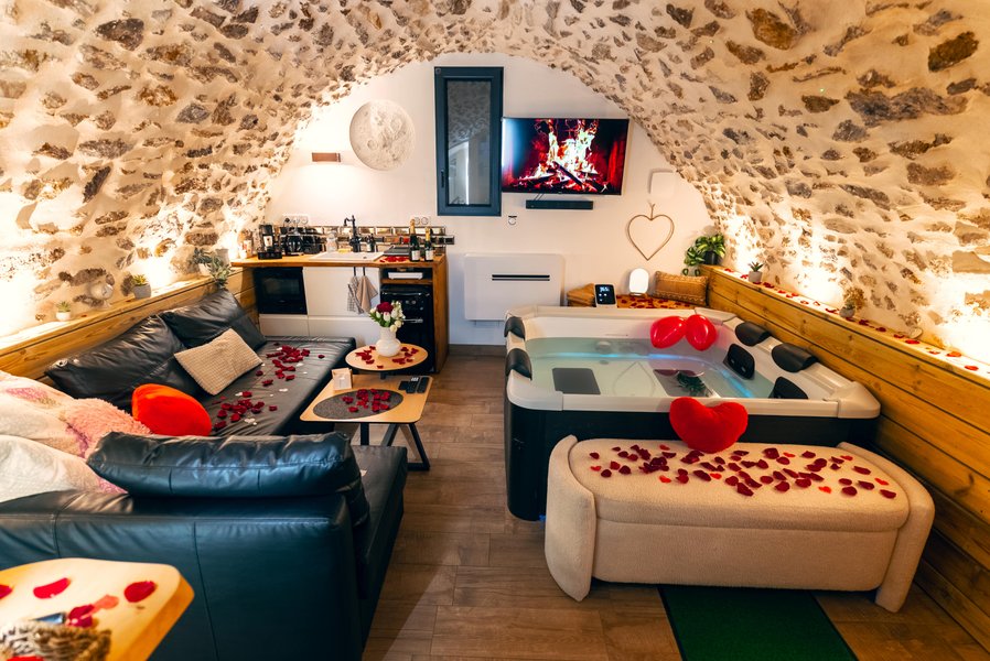 Hébergement AbracadaRoom : La voûte étoilée & Spa - Image 12