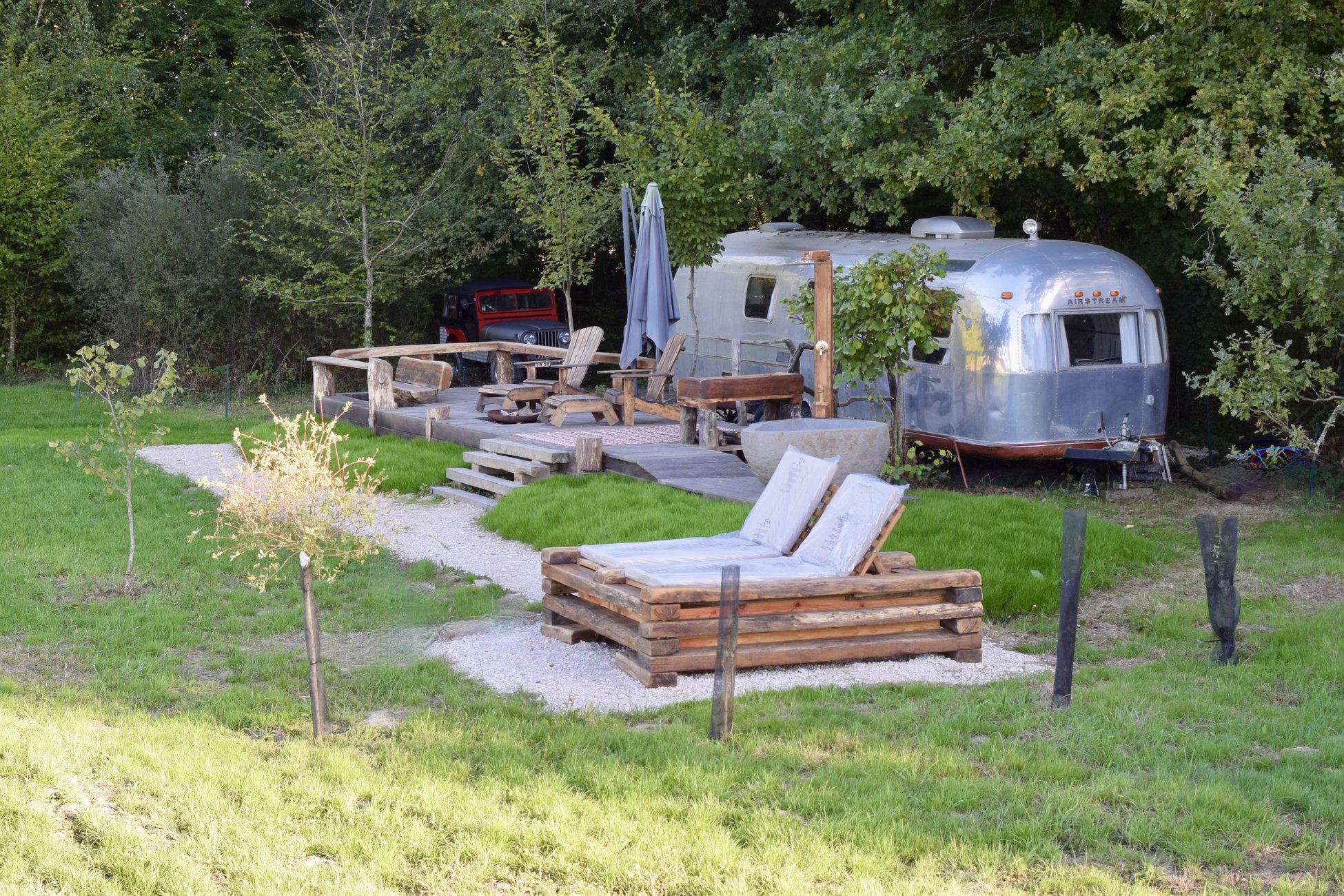 Hébergement UnicStay : Red Barn Airstream à Romorantin-Lanthenay