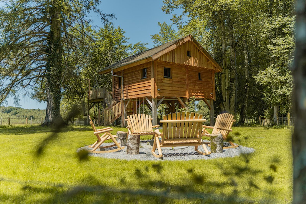 Cabanon Perché  à Château de Memanat à Chavanat (61)