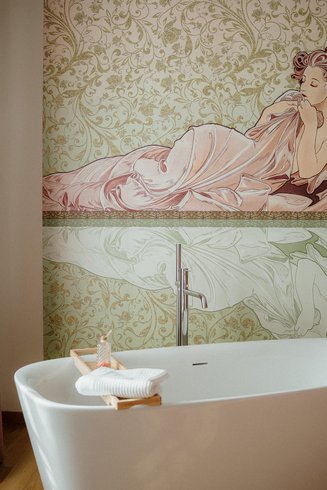 Hébergement AbracadaRoom : Suite Opale Rose – Chambre avec baignoire îlot & lumière naturelle – Maison Balmelle - Image 2