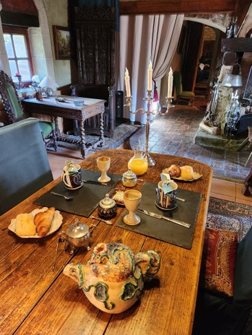 Hébergement AbracadaRoom : La Chaumière magique des Elfes et son escape game - Image 26