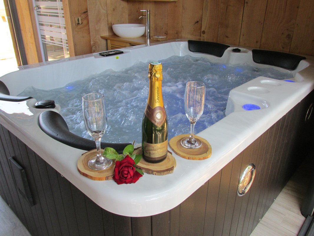 La Cabane Spa de Gardelac à Saint Remy Sur Lidoire (6)