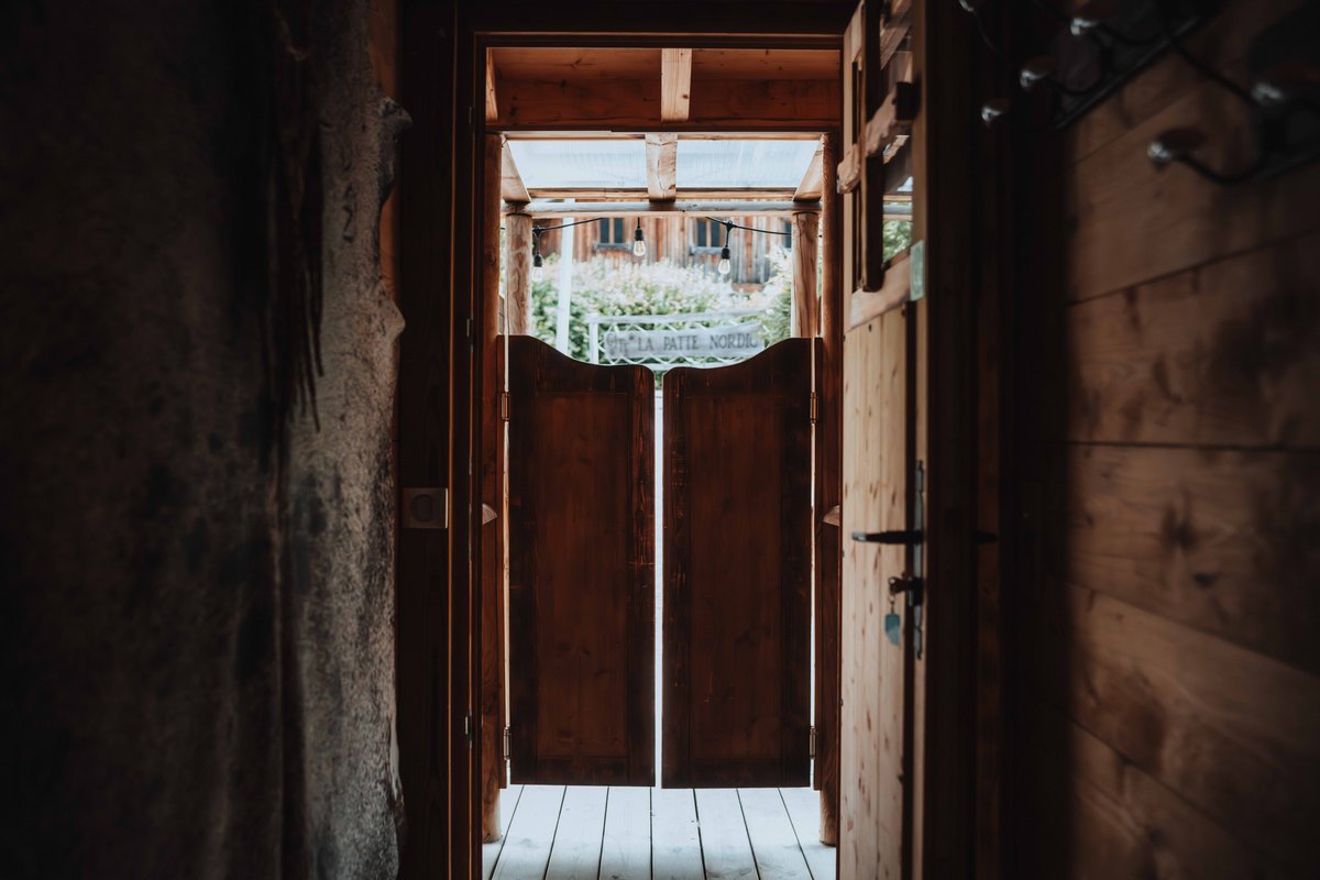 Cabane Le Saloon & Spa à Le Biot (5)